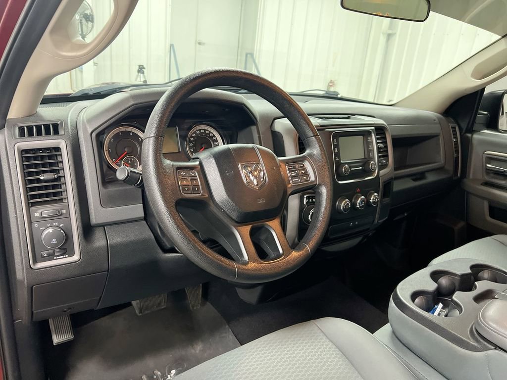 Used 2017 RAM 1500 Express RWD image 10