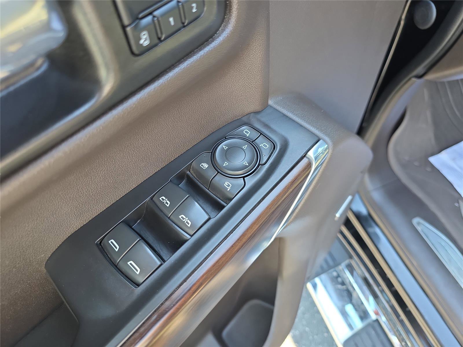 Used 2021 GMC Sierra 1500 SLT w/ SLT Premium Plus Package image 19