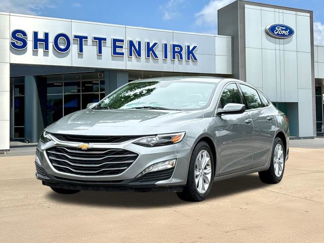 Used 2025 Chevrolet Malibu LT FWD image 3