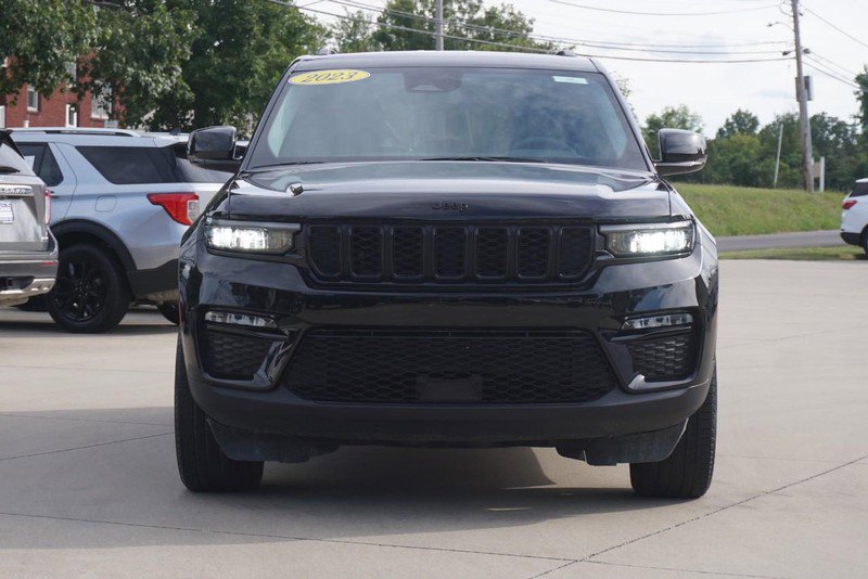 Used 2023 Jeep Grand Cherokee Limited w/ Black Appearance Package image 8
