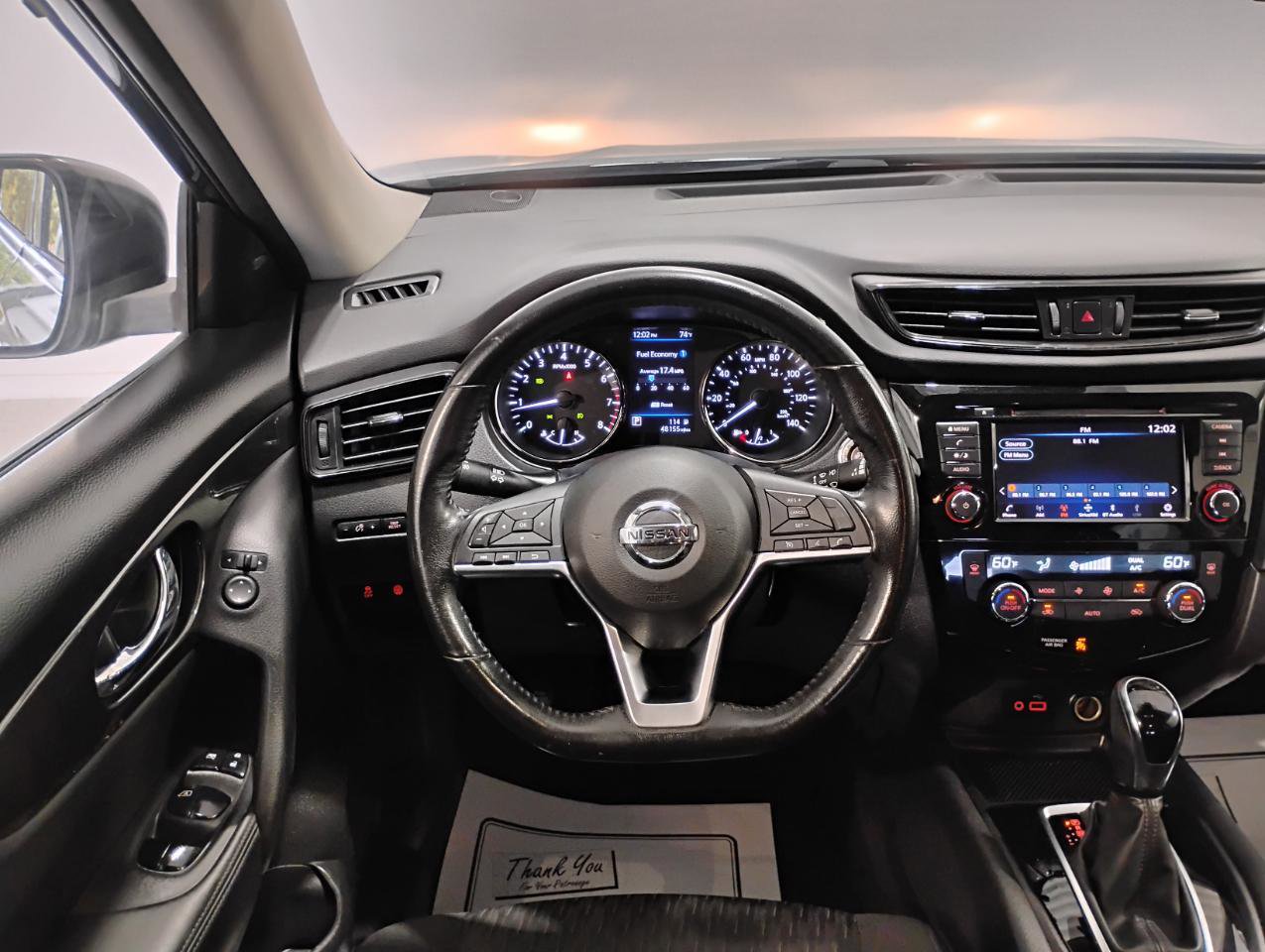 Used 2019 Nissan Rogue SV FWD image 14