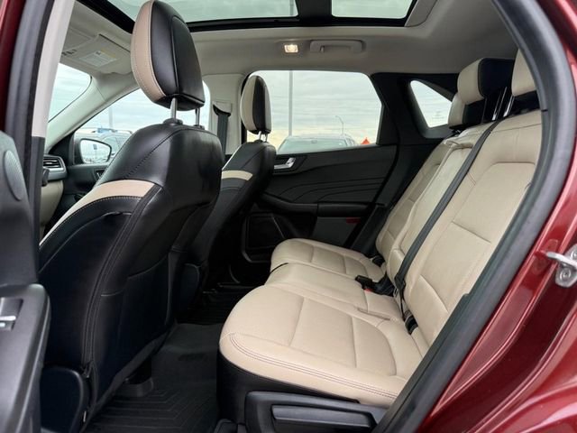 Used 2021 Ford Escape SEL w/ Technology Package FWD image 10