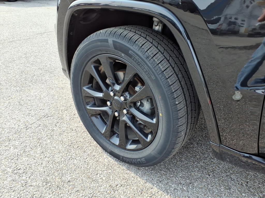 Used 2020 Jeep Grand Cherokee Altitude image 9