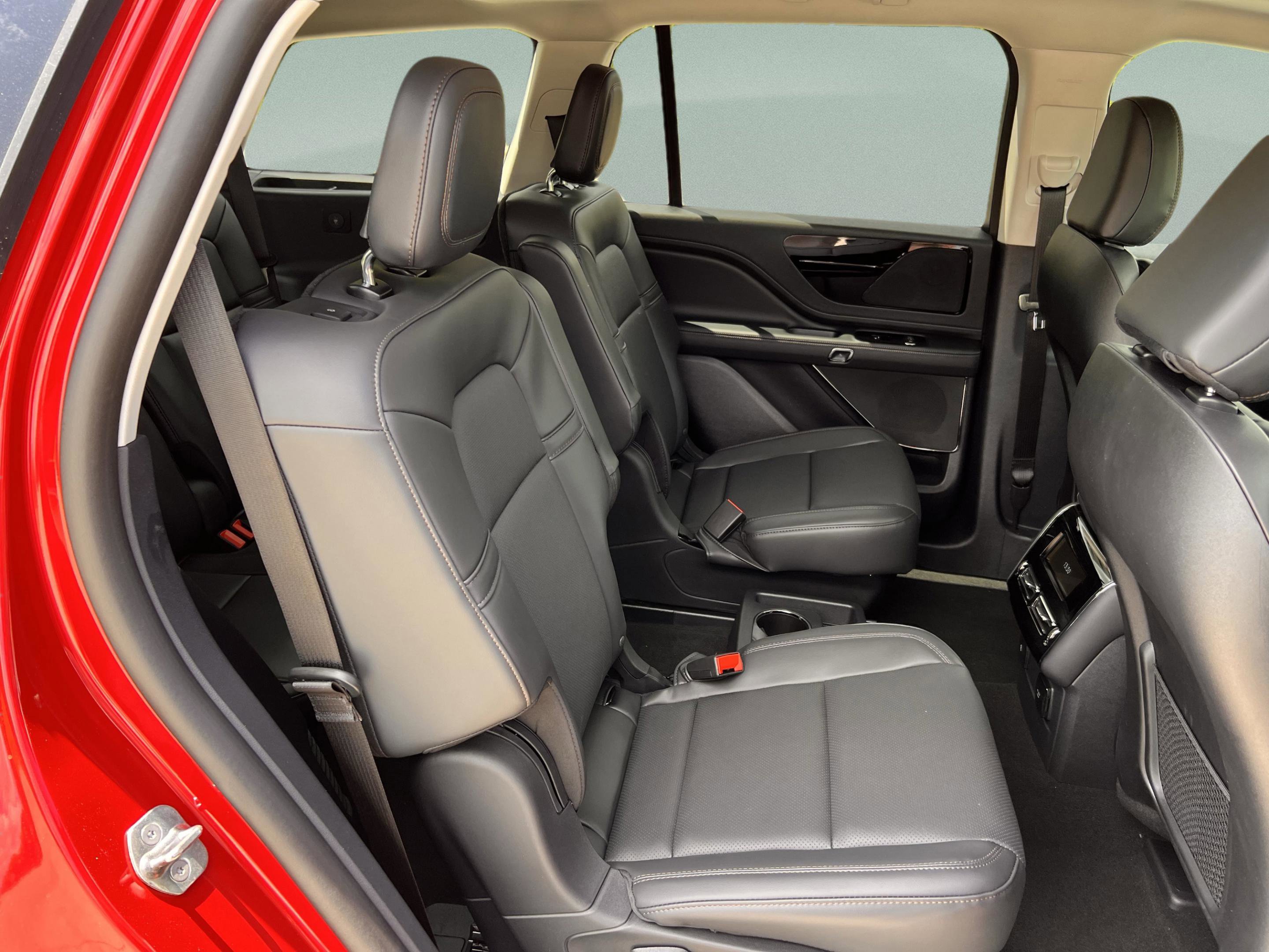 Used 2026 Lincoln Aviator 2WD image 24