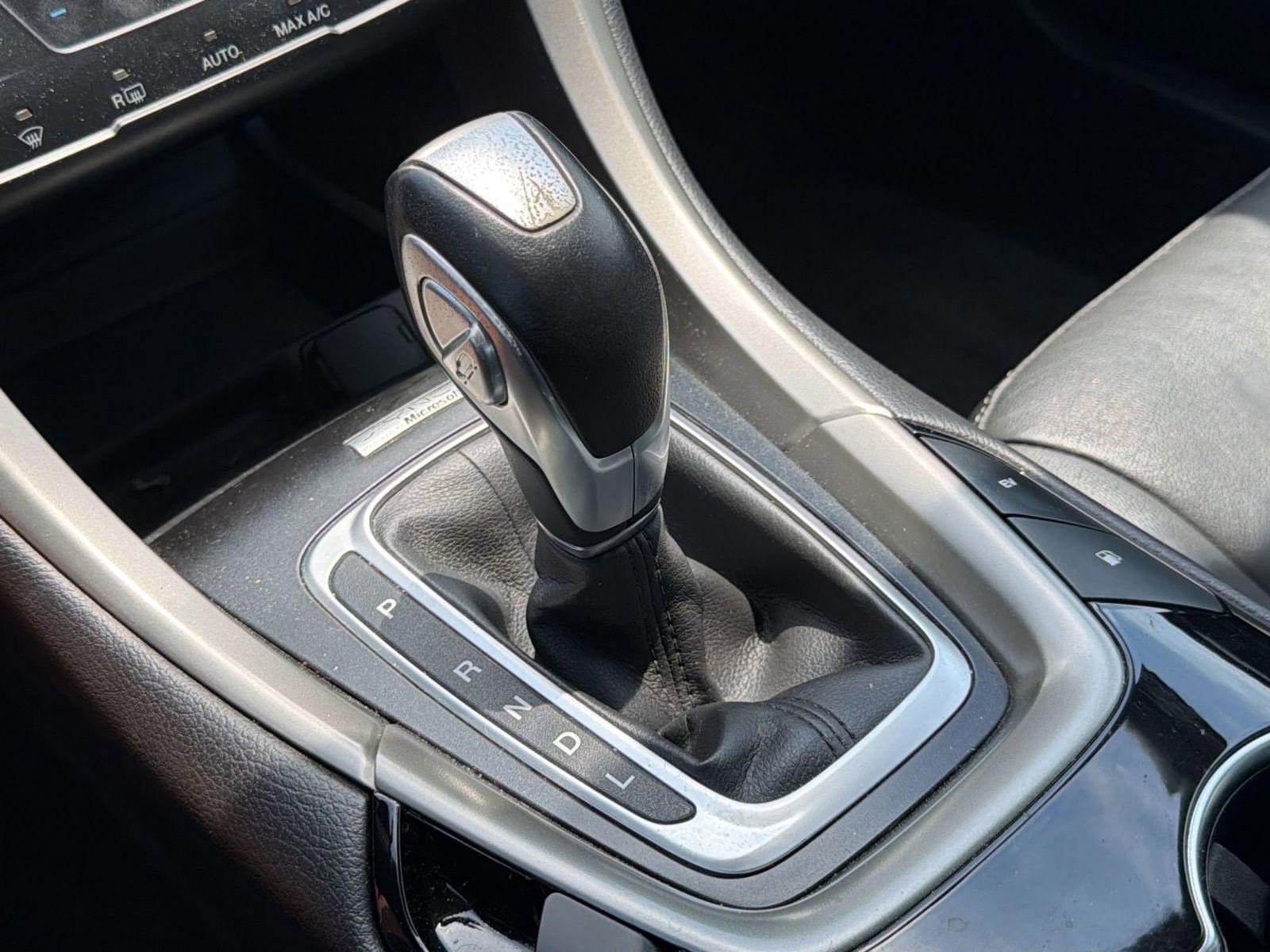 Used 2014 Ford Fusion Energi SE FWD image 16