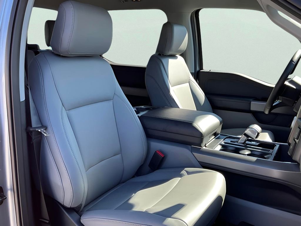 New 2025 Ford F150 Lightning Flash image 19