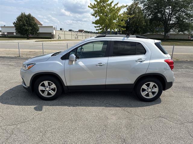 Used 2018 Chevrolet Trax LT w/ LT Convenience Package FWD image 24