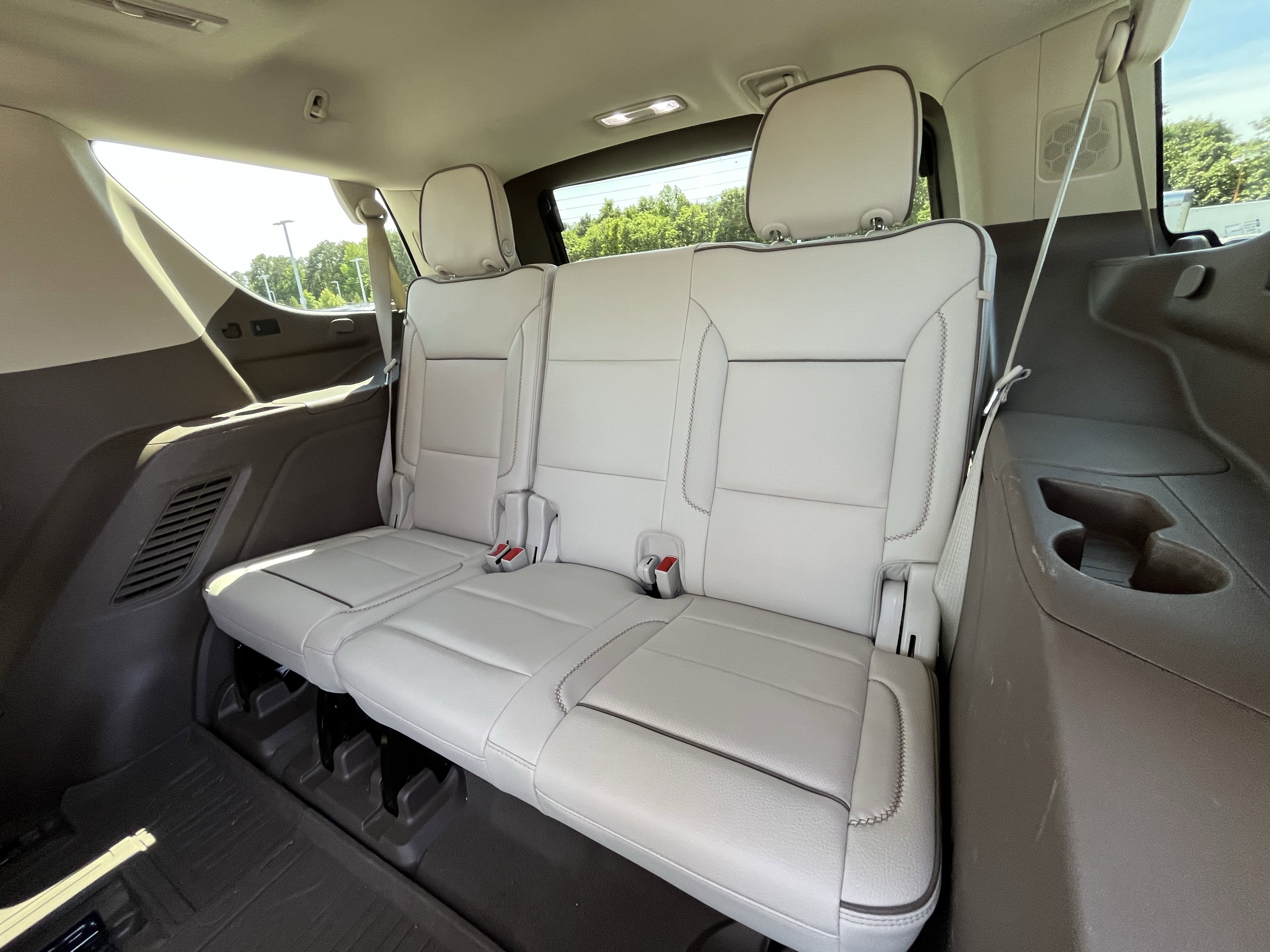 Used 2023 GMC Yukon Denali AWD/4WD image 33