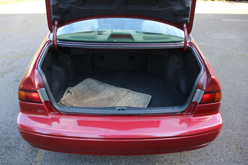 Used 1998 Toyota Camry LE FWD image 15