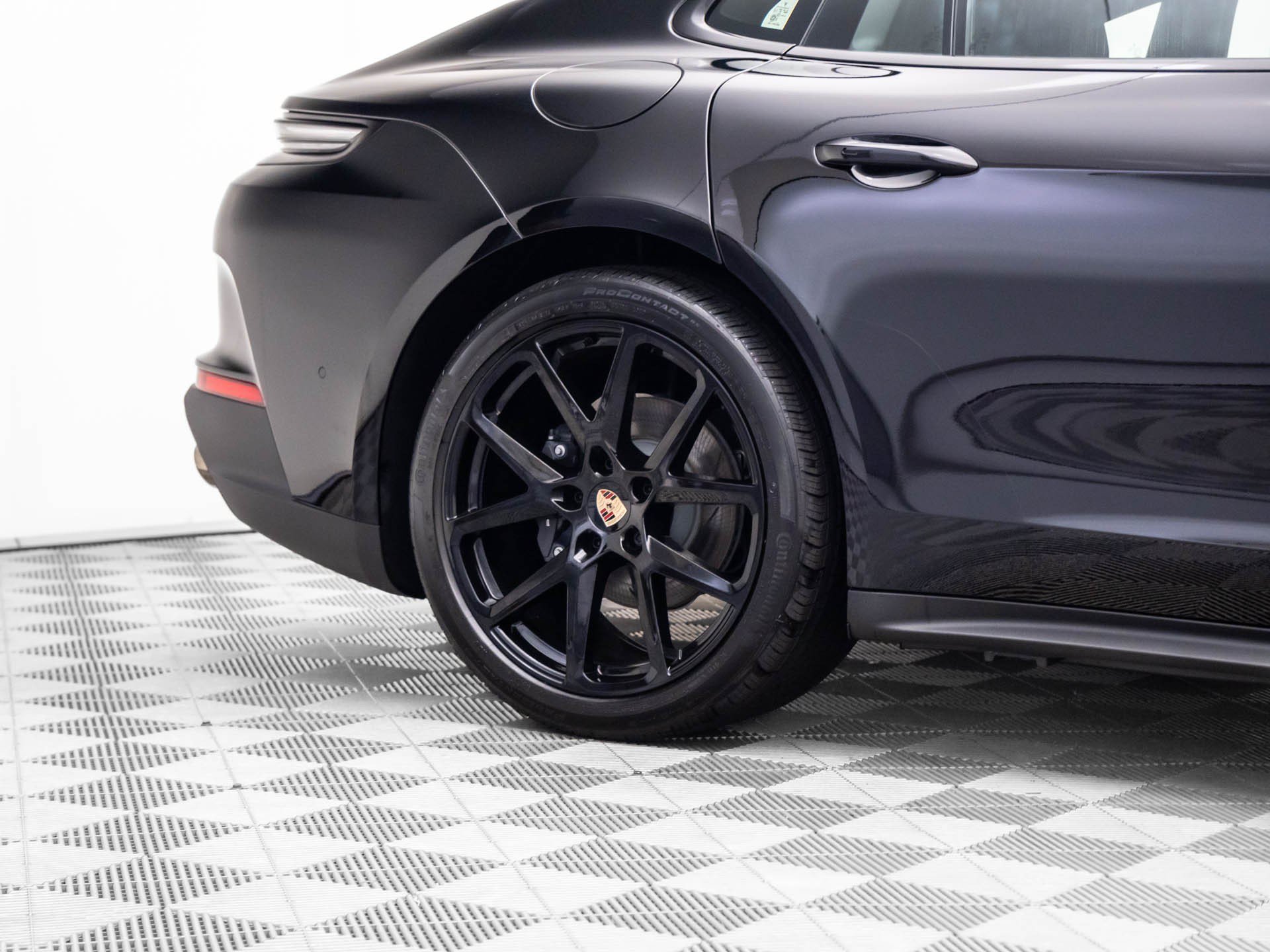 New 2026 Porsche Panamera 4 AWD/4WD image 37