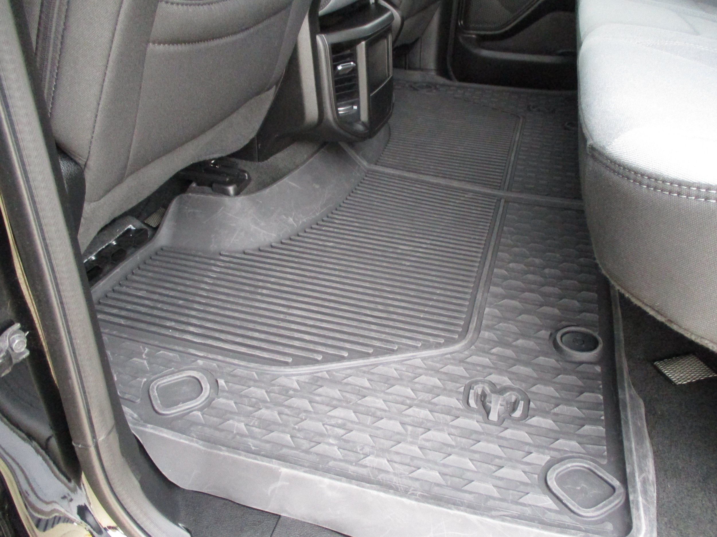 Used 2022 RAM 1500 Big Horn AWD/4WD image 35