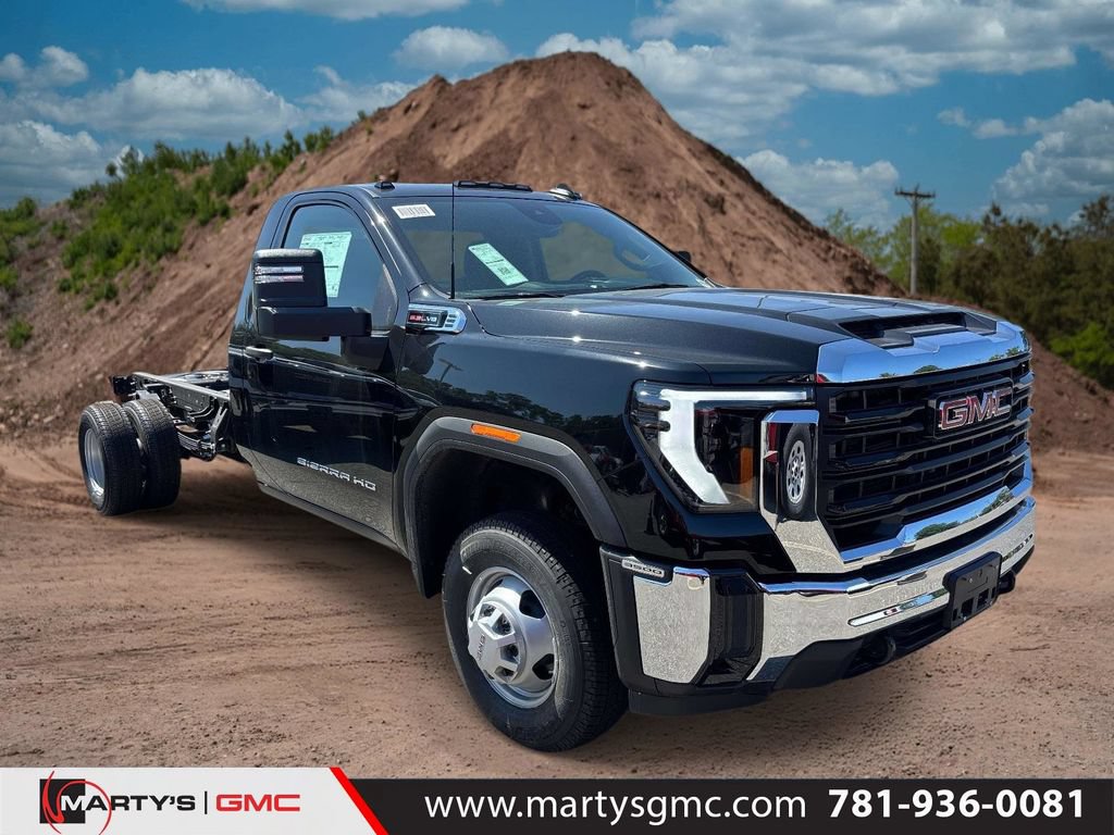 New 2026 GMC Sierra 3500 Pro w/ Convenience Package