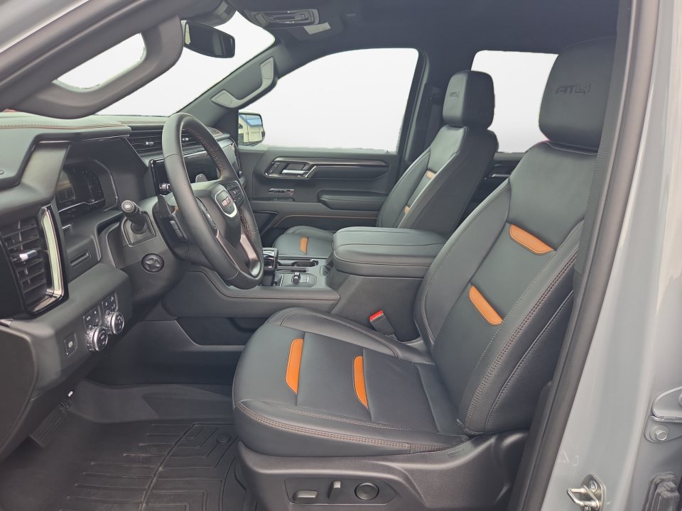 Used 2024 GMC Sierra 1500 AT4 w/ AT4 Carbonpro Edition AWD/4WD image 11