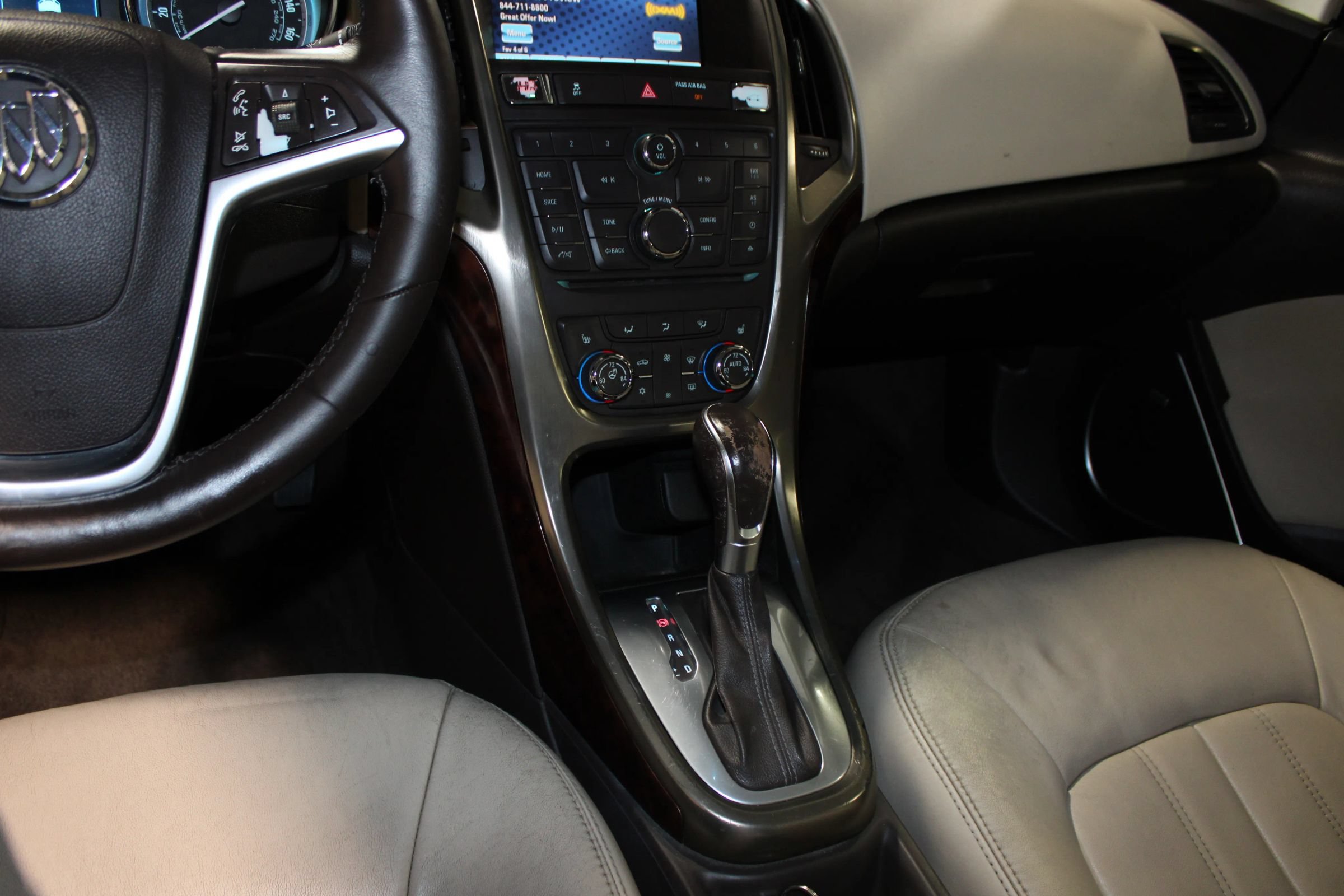 Used 2012 Buick Verano Leather FWD image 15