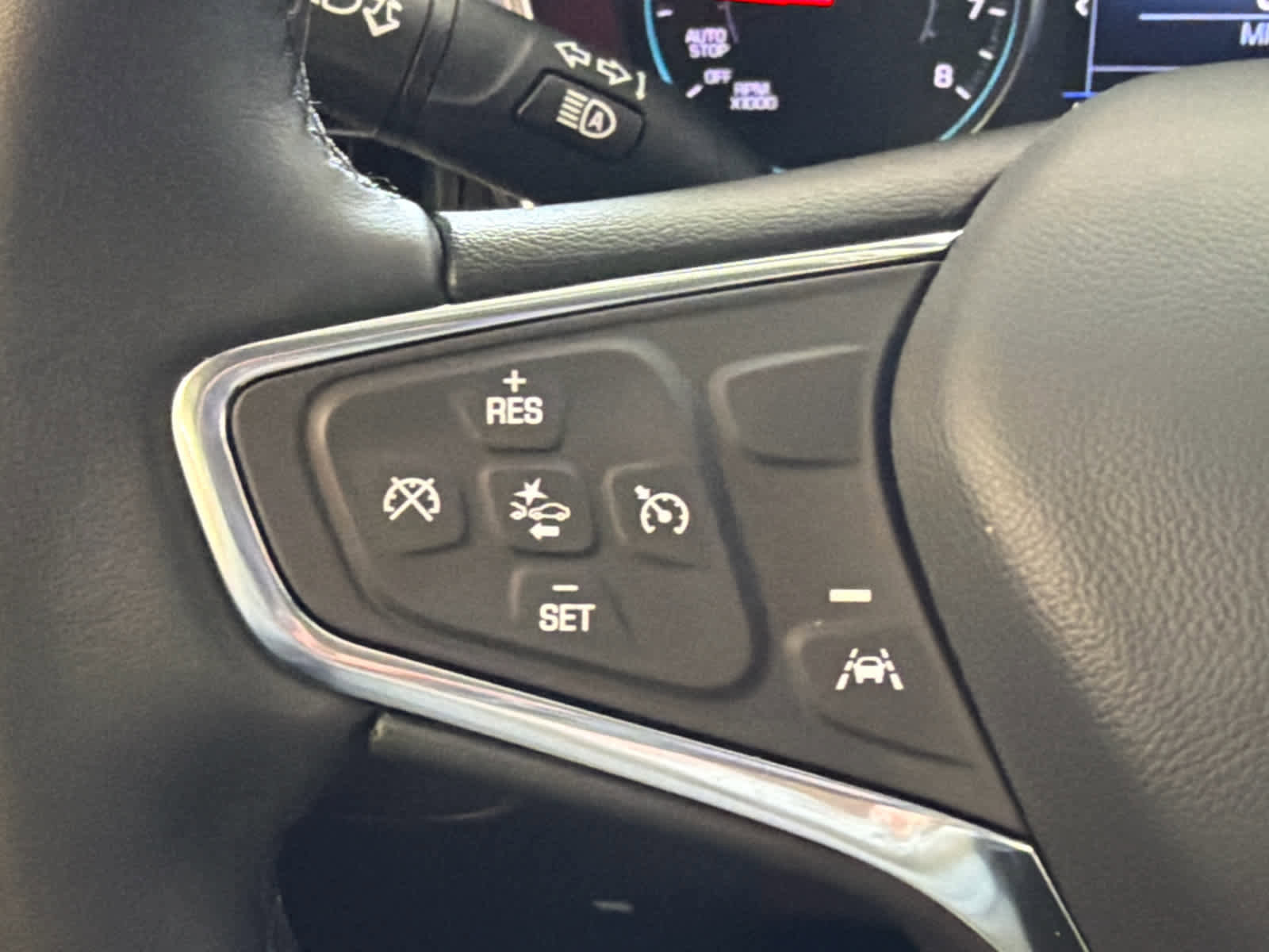 Used 2024 Chevrolet Equinox LT w/ LPO, Floor Liner Package FWD image 37