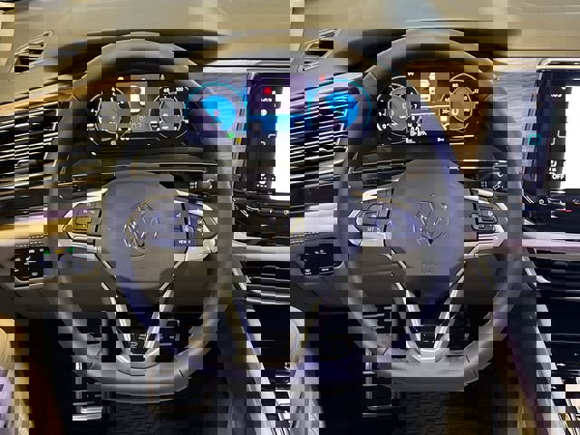 New 2026 Volkswagen Atlas SEL Premium R-Line image 13