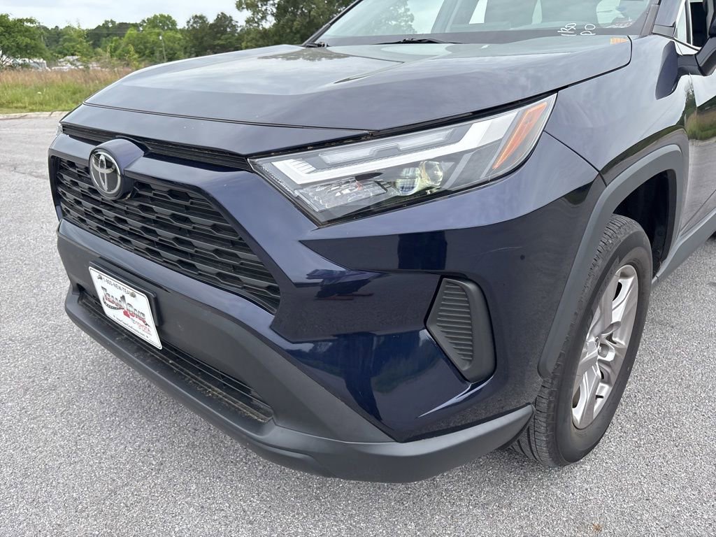 Used 2022 Toyota RAV4 XLE FWD image 42