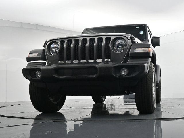 Used 2023 Jeep Wrangler Sport AWD/4WD image 31