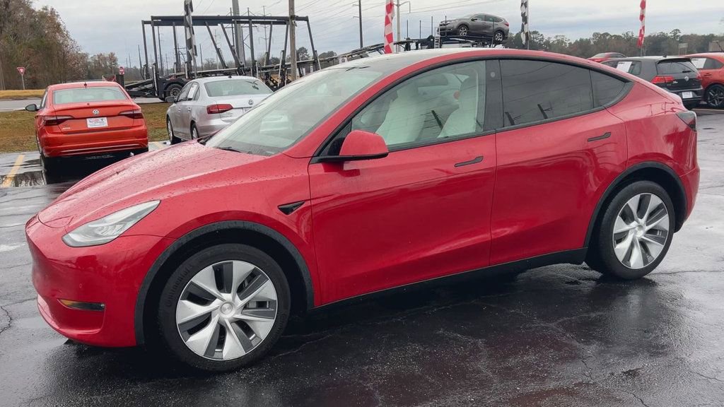 Used 2022 Tesla Model Y Long Range image 4