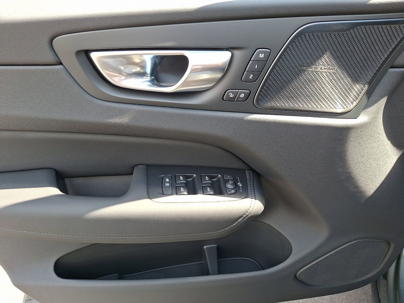 New 2026 Volvo XC60 B5 Plus w/ Protection Package Premier image 12