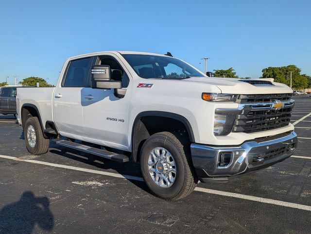 New 2026 Chevrolet Silverado 2500 LT w/ Safety Package AWD/4WD image 1