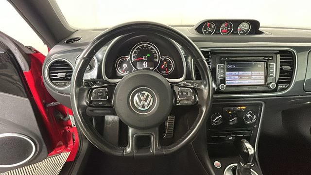 Used 2013 Volkswagen Beetle Turbo FWD image 14