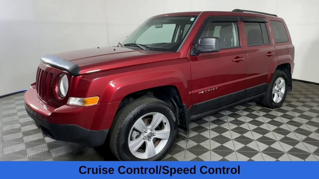 Used 2014 Jeep Patriot Latitude AWD/4WD image 6