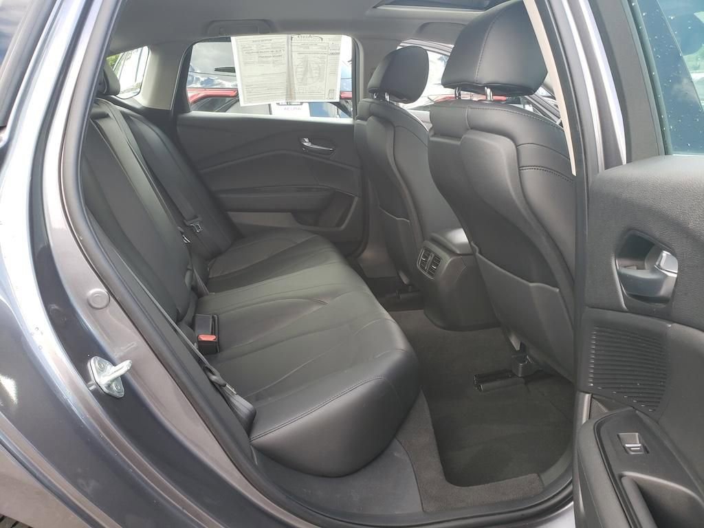Used 2023 Acura TLX FWD image 32