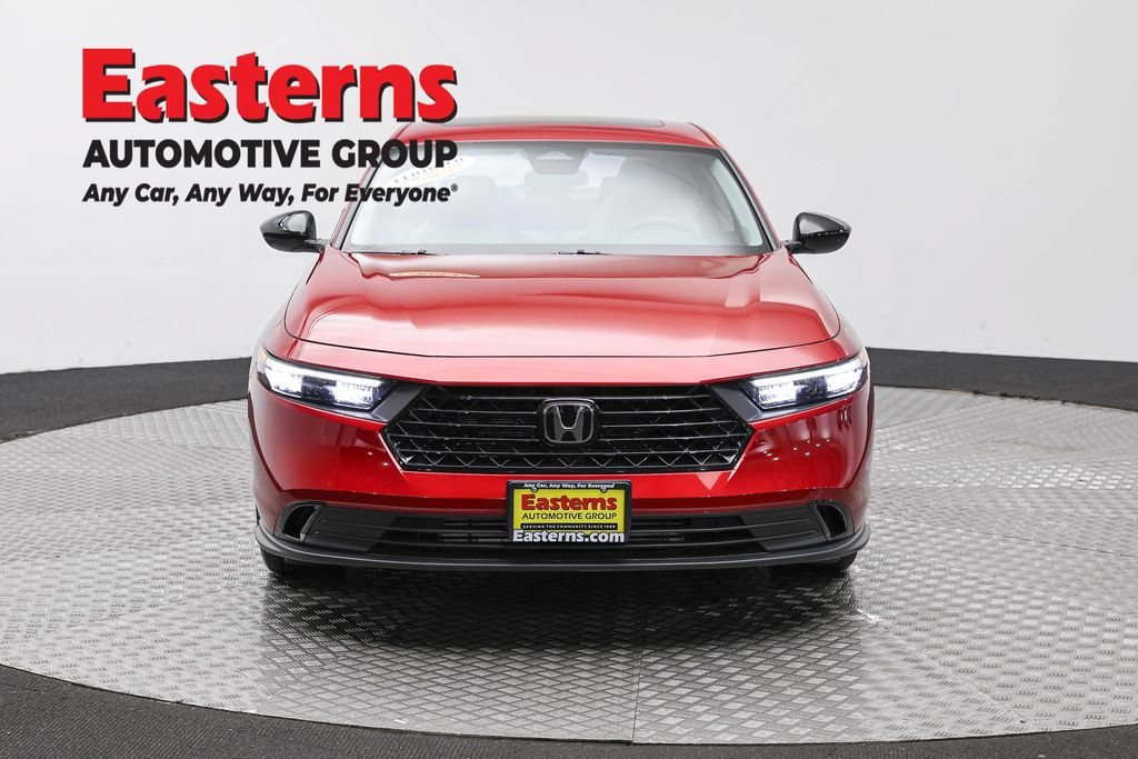 Used 2025 Honda Accord SE image 4