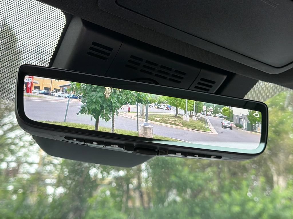 Used 2025 Toyota Grand Highlander AWD Hybrid image 36