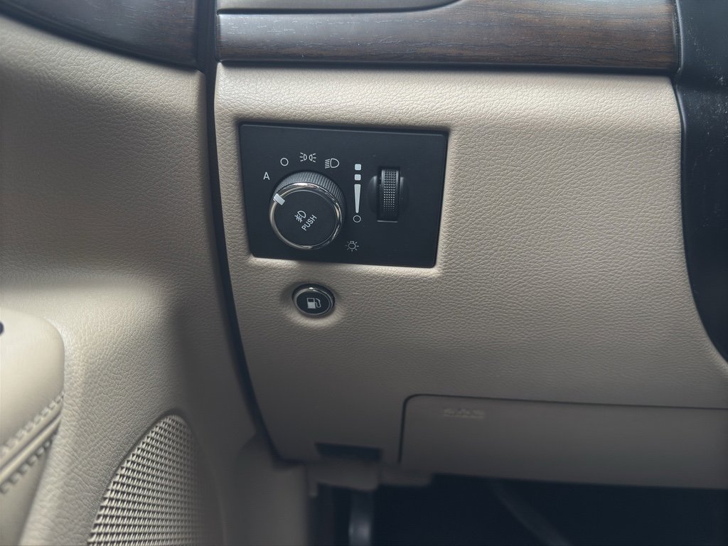 Used 2016 Jeep Grand Cherokee Laredo w/ Quick Order Package 23E image 18