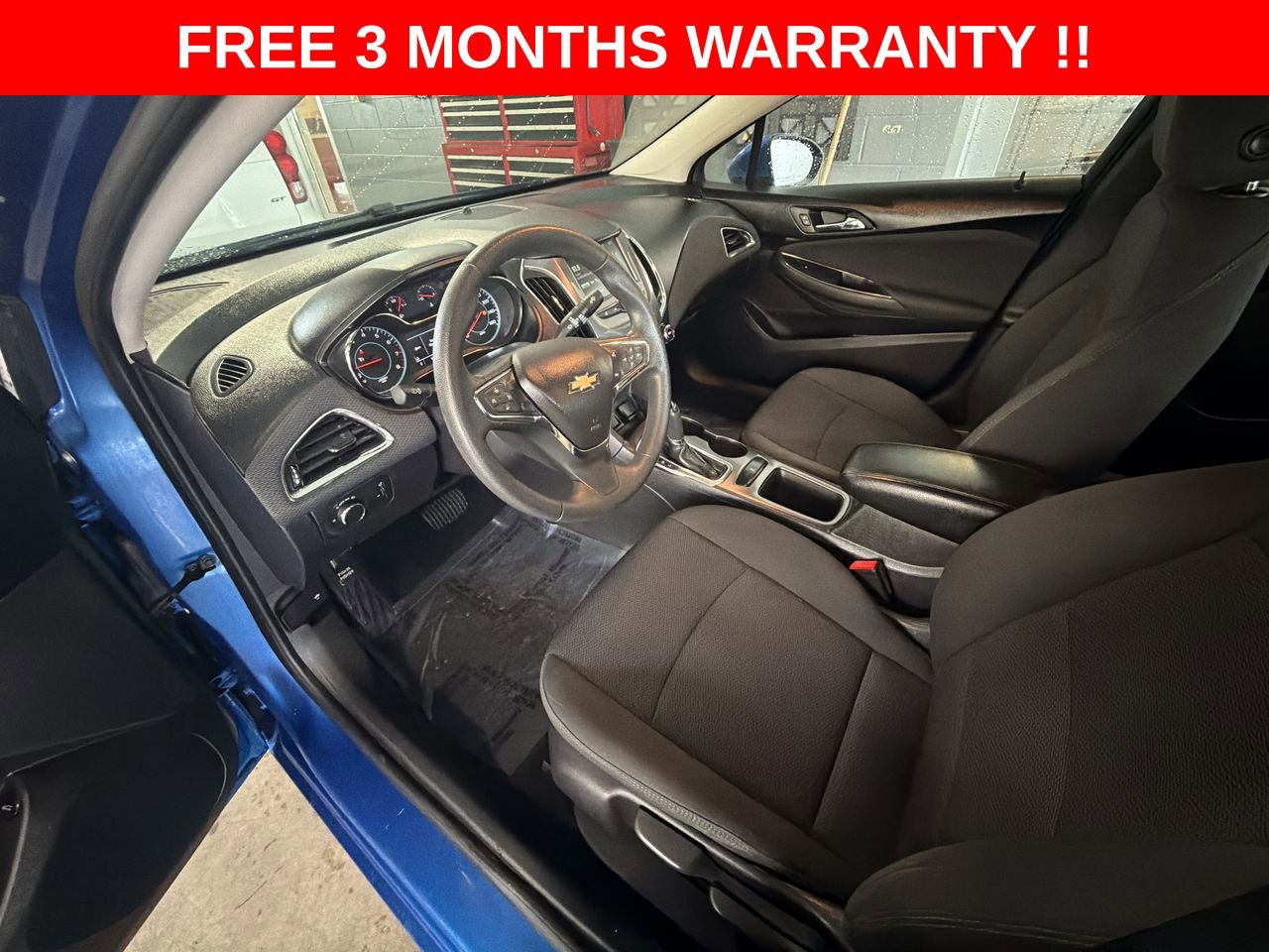 Used 2017 Chevrolet Cruze LT image 37
