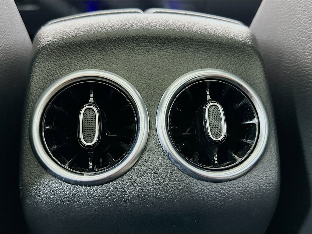 Used 2023 Mercedes-Benz GLA 250 image 25