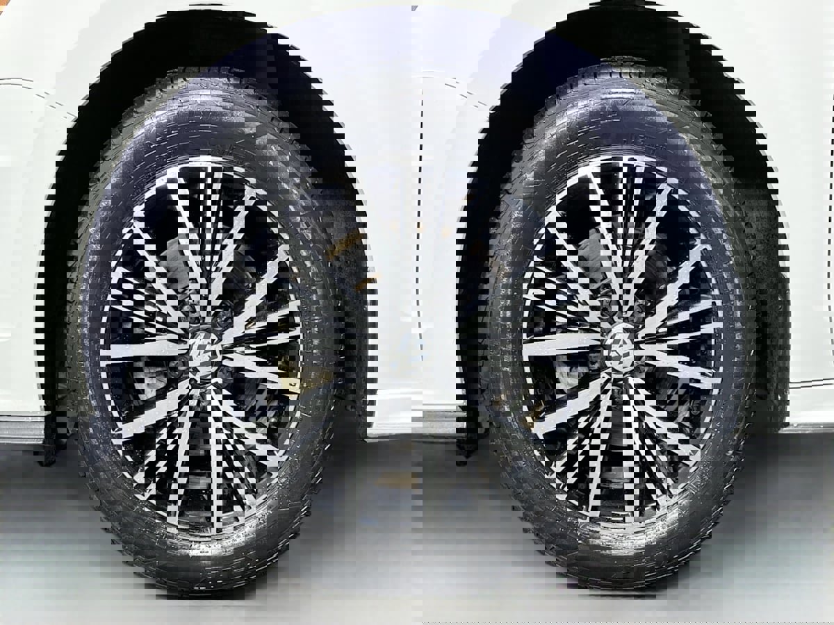 Used 2018 Volkswagen Jetta Wolfsburg Edition image 32