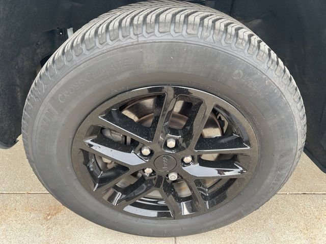 Certified 2024 Jeep Grand Cherokee L Laredo w/ Luxury Tech Group I image 7