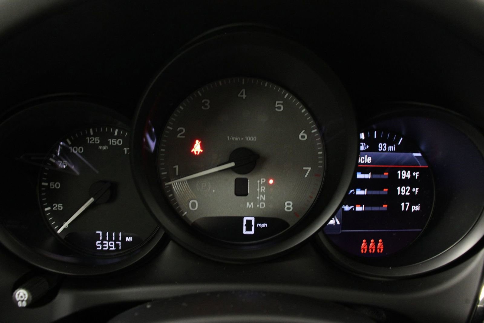 Certified 2025 Porsche Macan S image 16