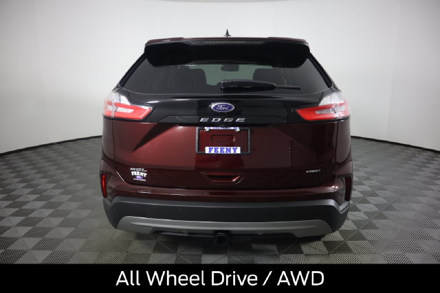 Used 2024 Ford Edge SEL w/ Convenience Package AWD/4WD image 6