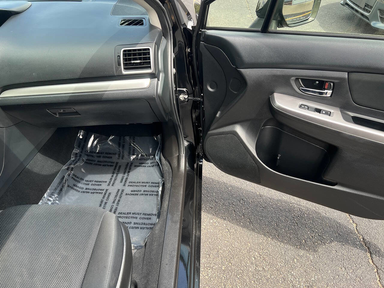 Used 2016 Subaru Impreza 2.0i Premium AWD/4WD image 27