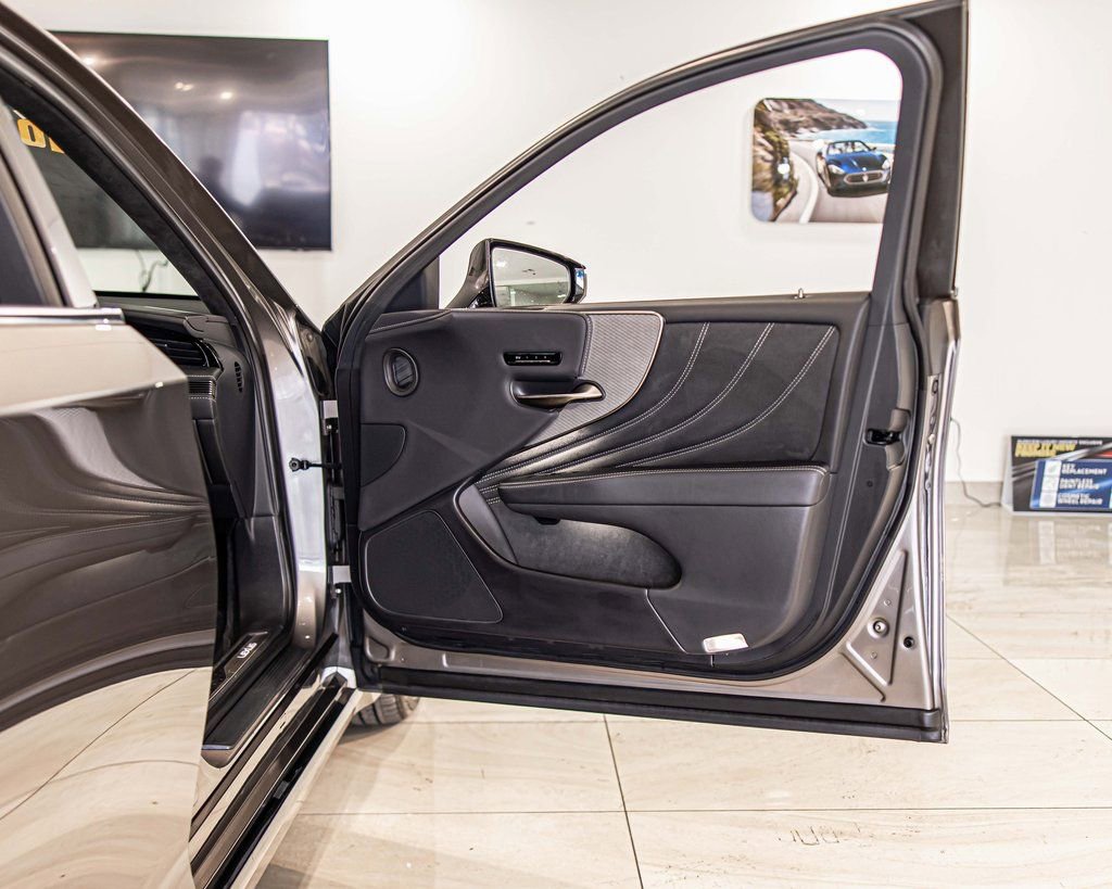 Used 2022 Lexus LS 500 F Sport w/ Accessory Package (Z1) image 42