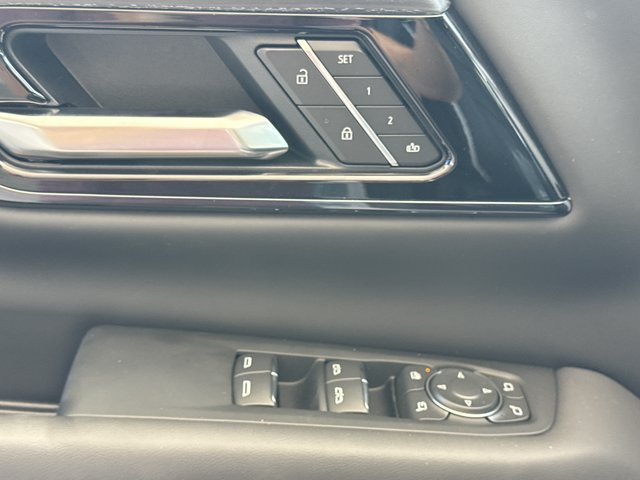 New 2026 GMC Yukon AT4 Ultimate AWD/4WD image 19