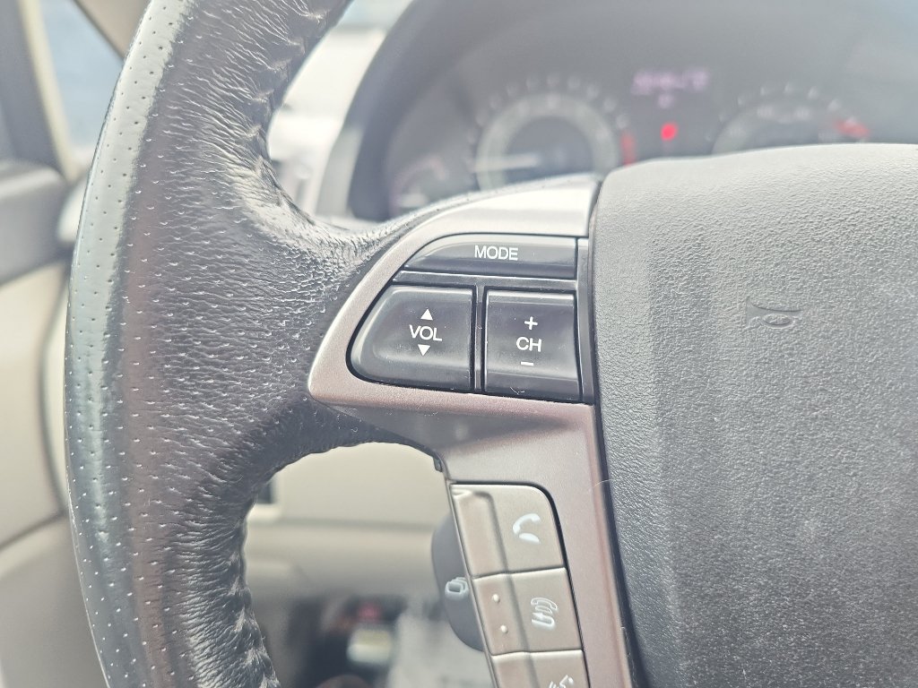 Used 2014 Honda Odyssey EX-L image 24