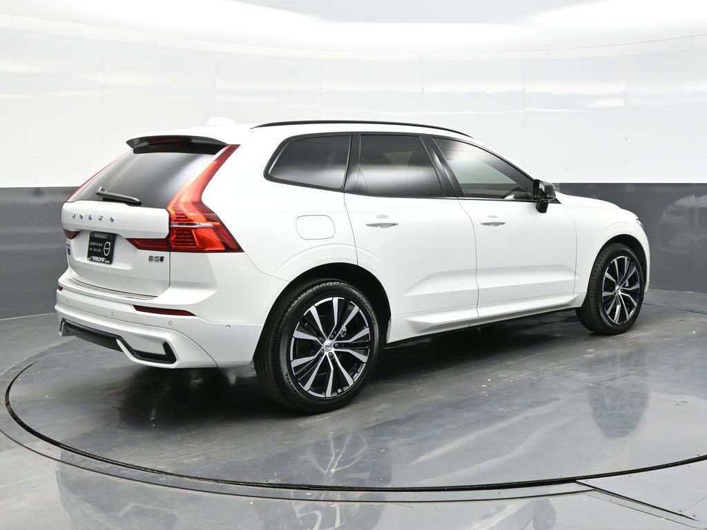 Used 2024 Volvo XC60 B5 Plus w/ Protection Package Premier image 7