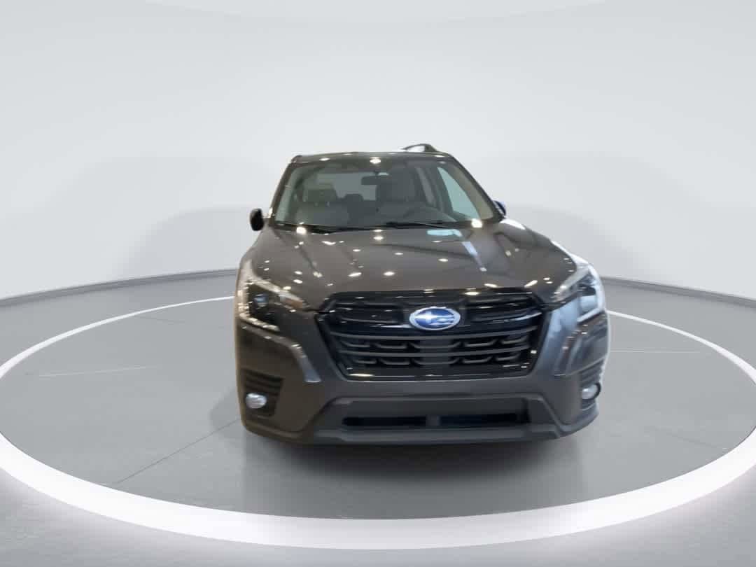 Used 2022 Subaru Forester Premium AWD/4WD image 3