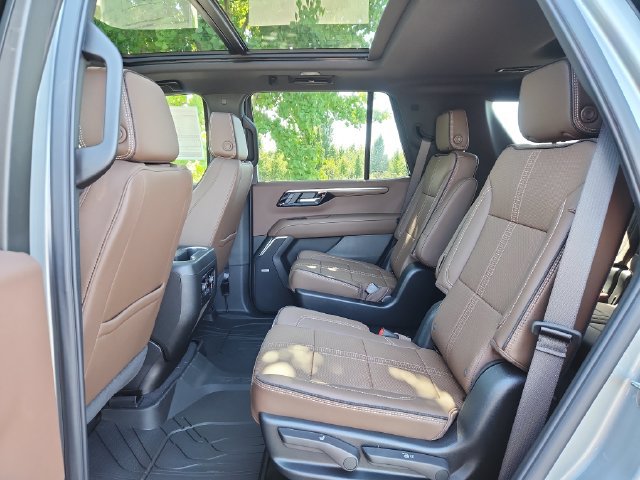 New 2026 Chevrolet Tahoe High Country w/ LPO, Illumination Package AWD/4WD image 15