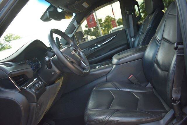 Used 2016 Cadillac Escalade Platinum AWD/4WD image 35