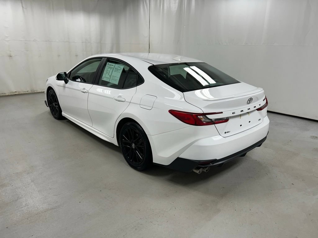 Used 2026 Toyota Camry SE w/ Convenience Package FWD image 7