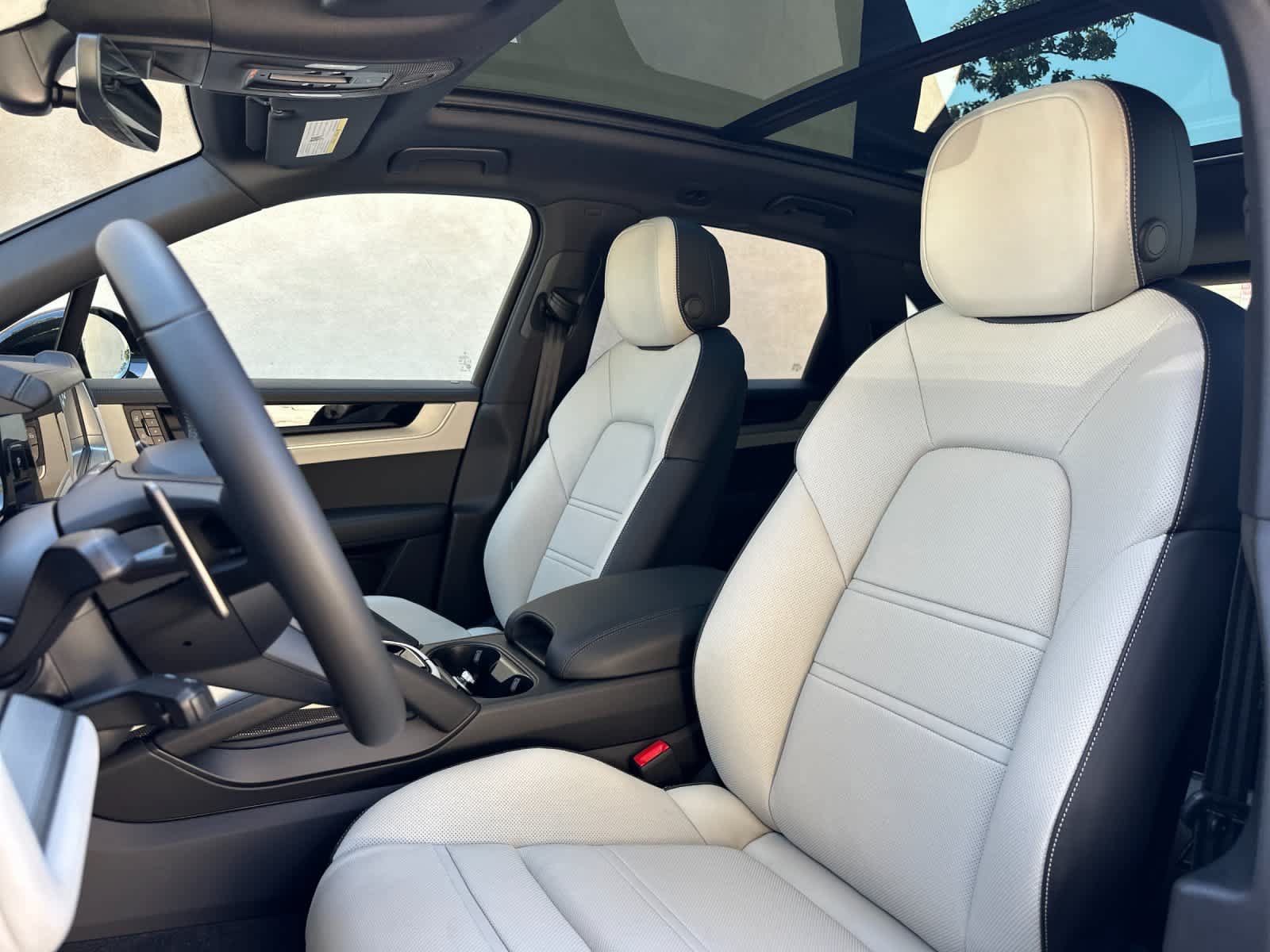 New 2026 Porsche Cayenne AWD/4WD image 5