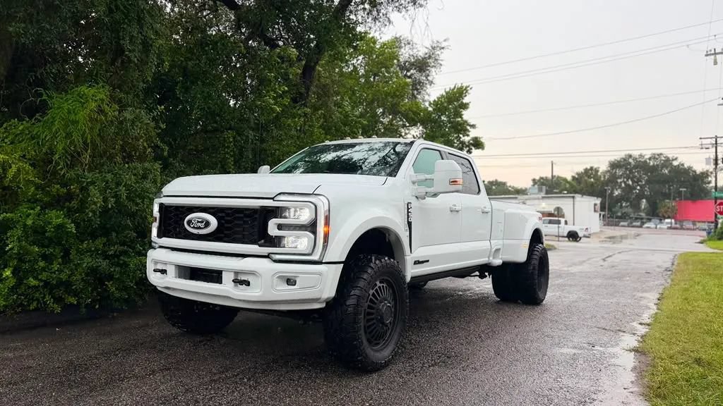 Used 2026 Ford F450 Lariat w/ FX4 Off-Road Package AWD/4WD image 21