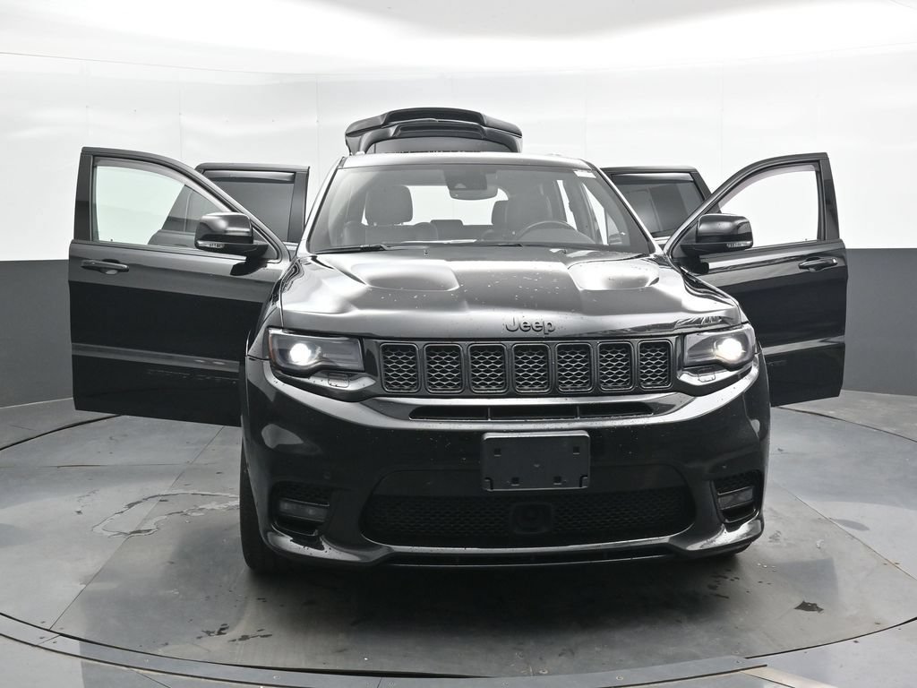 Used 2020 Jeep Grand Cherokee SRT w/ Trailer Tow Group IV AWD/4WD image 51