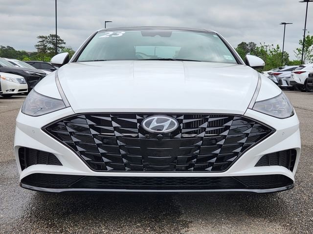Used 2023 Hyundai Sonata Limited w/ Preferred Accessory Package FWD image 8